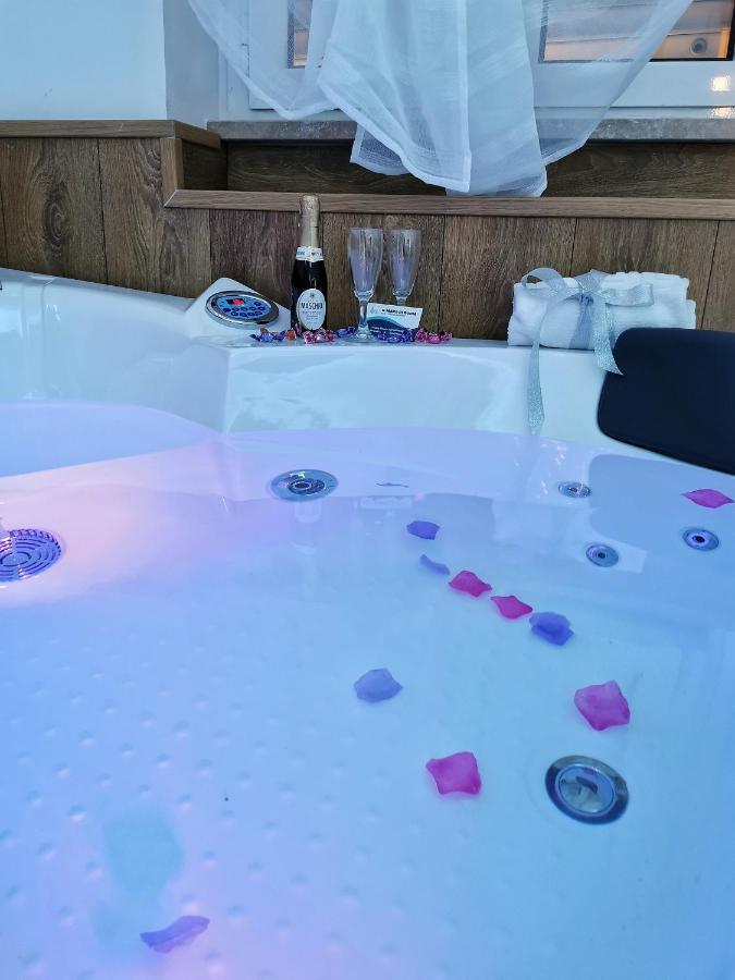 Il Mare Di Roma Deluxe Hotel Лидо ди Остия Екстериор снимка