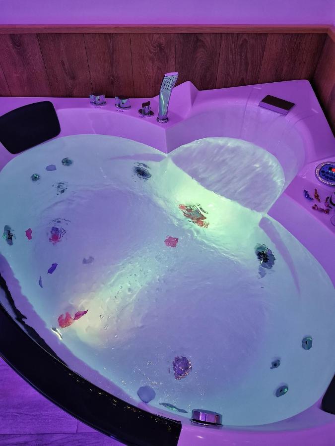 Il Mare Di Roma Deluxe Hotel Лидо ди Остия Екстериор снимка